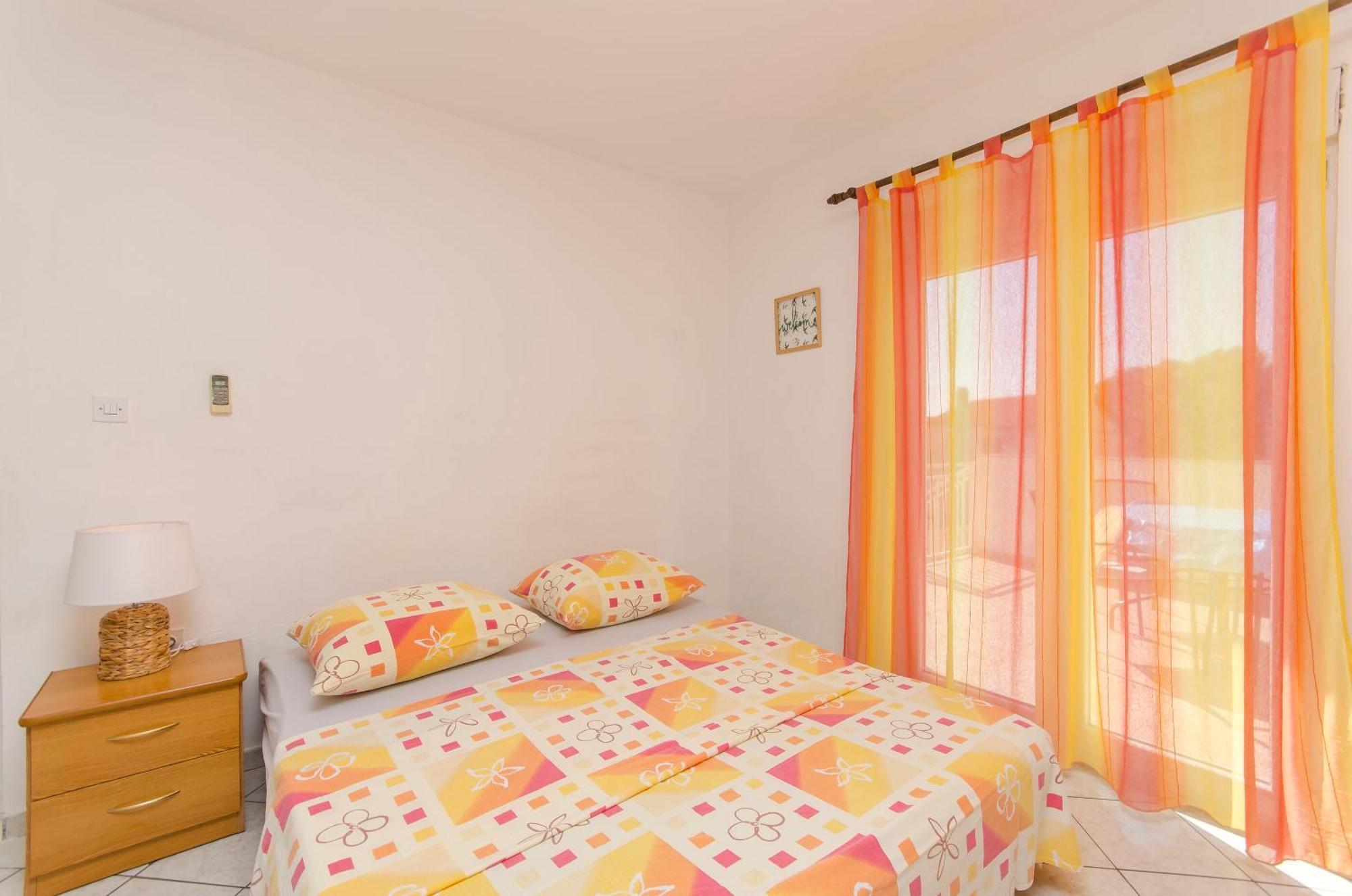 Apartments Danica Pirovac Ngoại thất bức ảnh